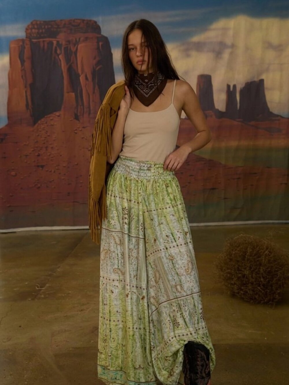 Light Green Paisley Wide-Leg Pants - Women